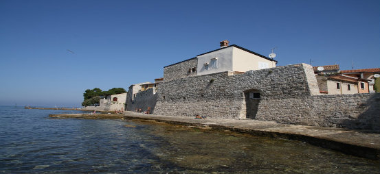 Novigrad South City Wall